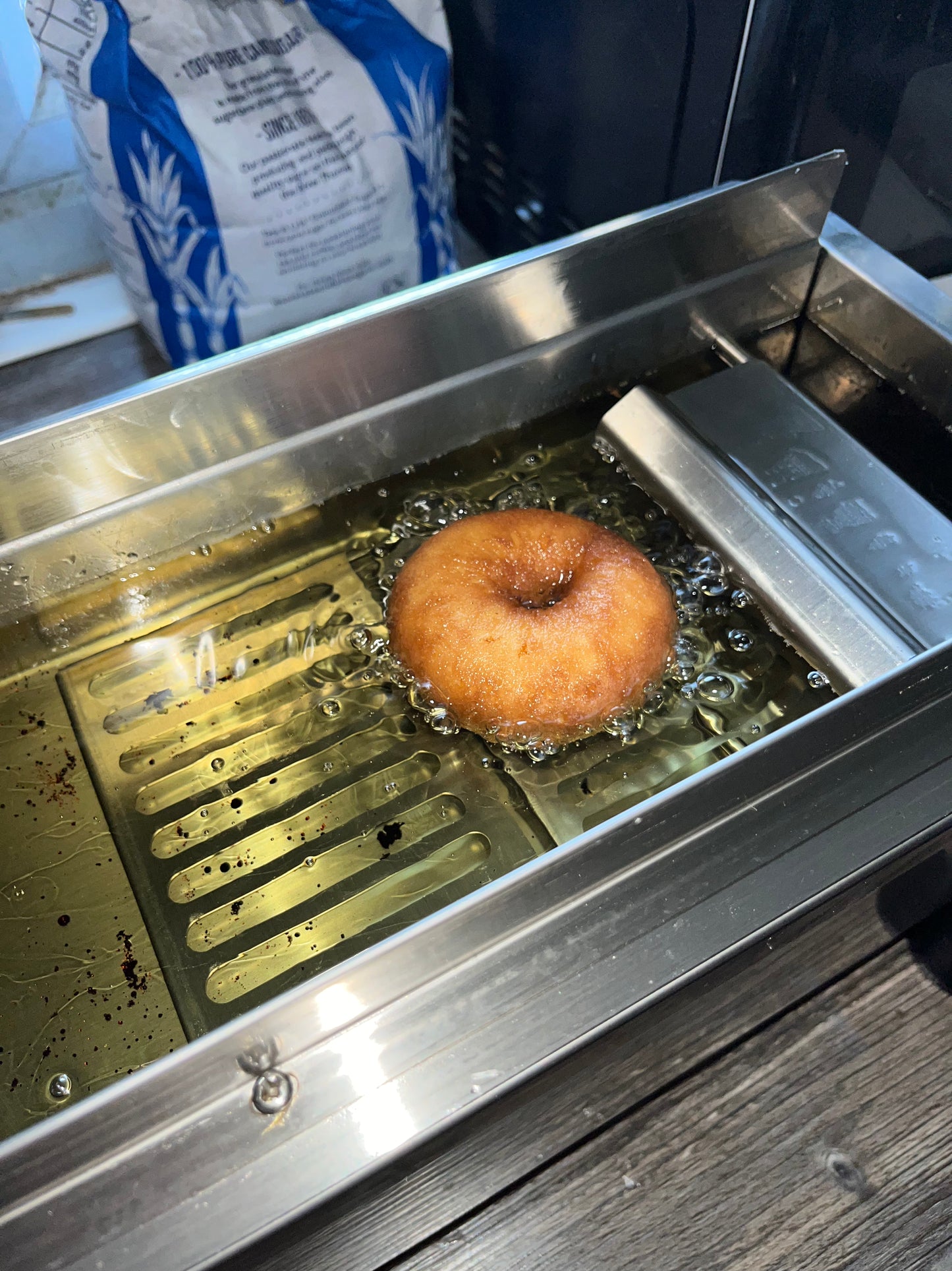 2 Hour Doughnut / Churro Machine Hire