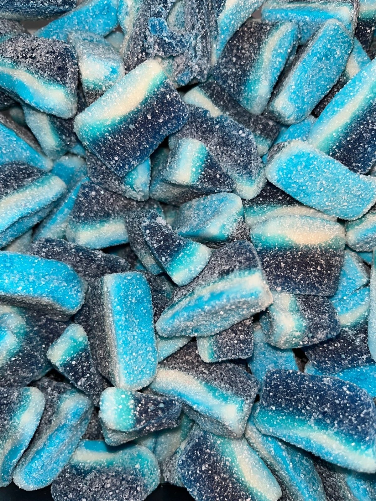 Fizzy Blue Raspberry Slices - Essex Sweet Tooth